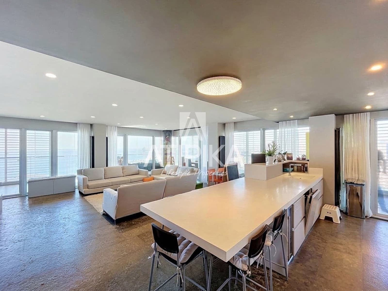 3 Zimmer Apartment zu verkaufen in Barcelona Stadt mit Pool - 2.890.000 € (Ref: 10080317)