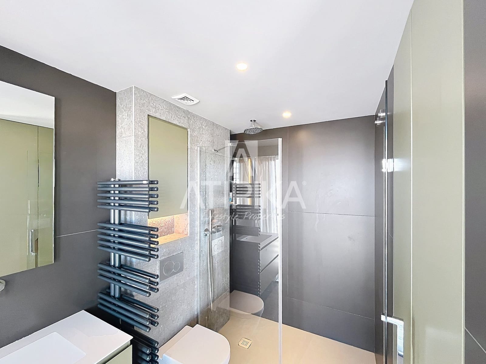 3 Zimmer Apartment zu verkaufen in Barcelona Stadt mit Pool - 2.890.000 € (Ref: 10080317)