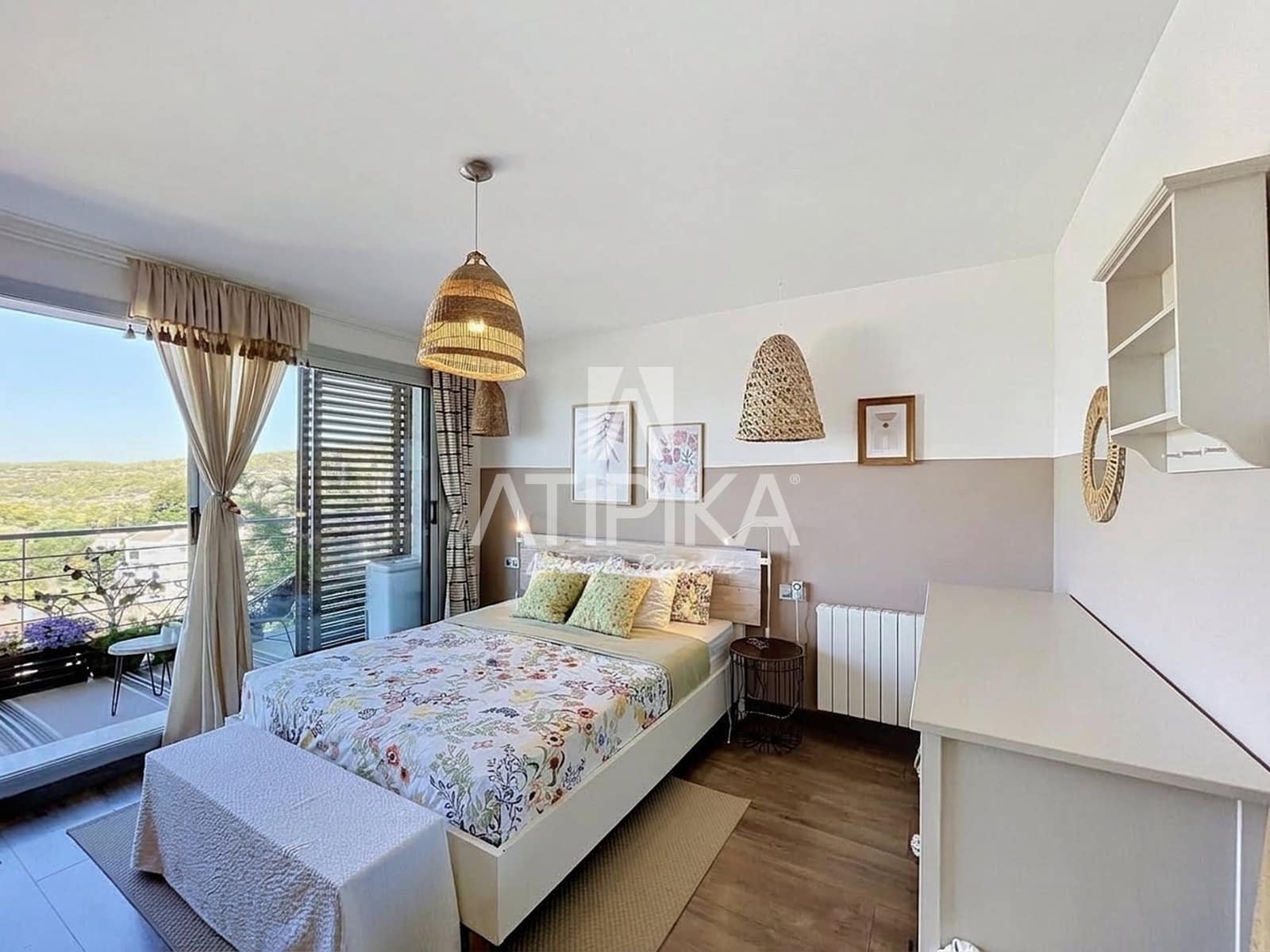 4 makuuhuone Huvila myytävänä paikassa Sitges mukana uima-altaan - 1 100 000 € (Ref: 10085424)