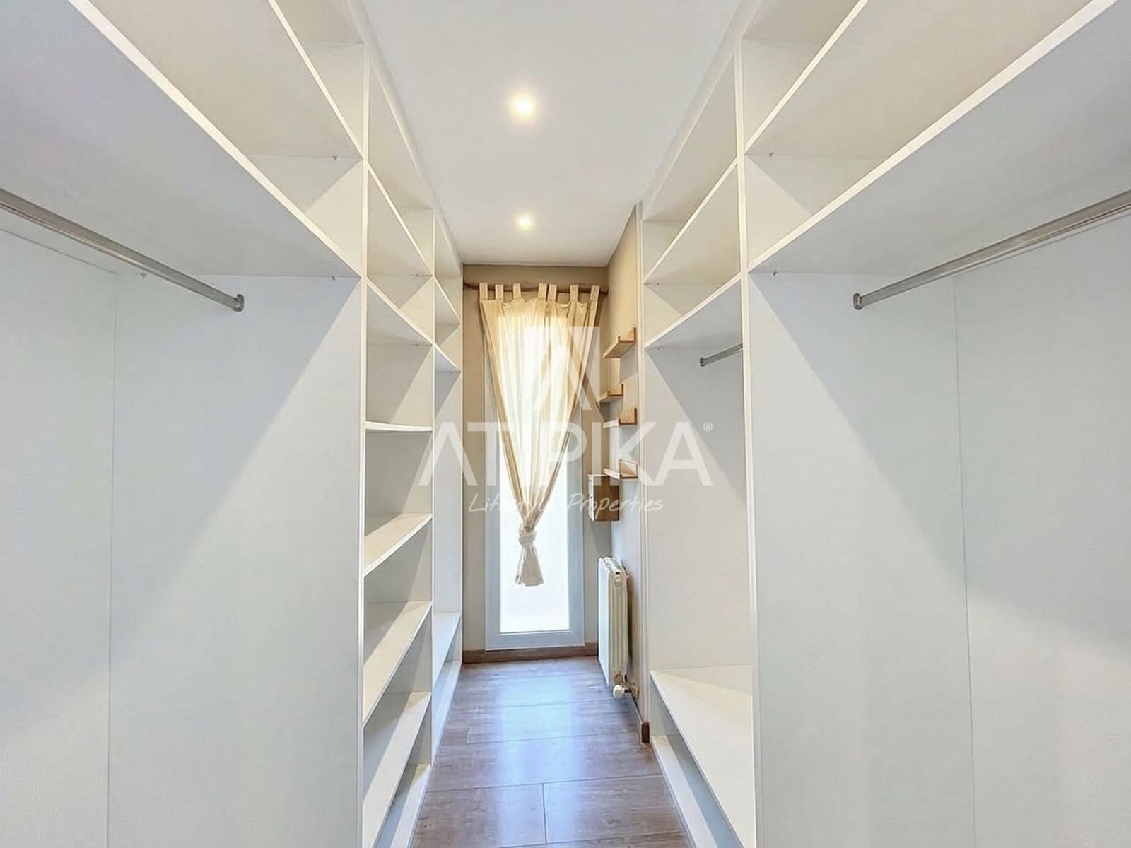 4 makuuhuone Huvila myytävänä paikassa Sitges mukana uima-altaan - 1 100 000 € (Ref: 10085424)