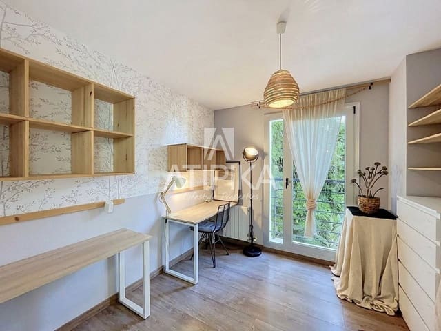 4 makuuhuone Huvila myytävänä paikassa Sitges mukana uima-altaan - 1 100 000 € (Ref: 10085424)