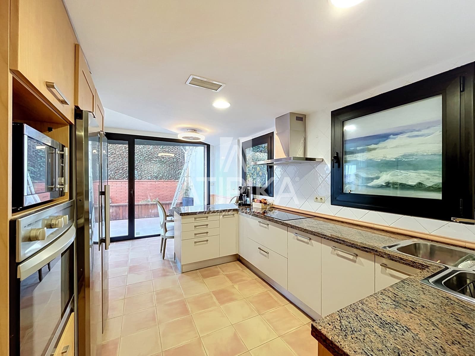 4 bedroom Villa for rent in Les Botigues de Sitges with pool - € 6,950 (Ref: 10085425)