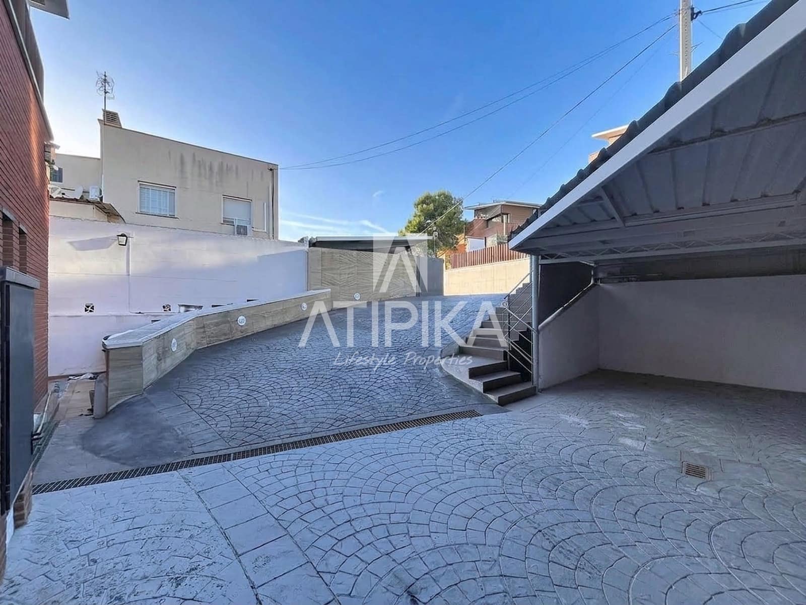 4 bedroom Villa for rent in Les Botigues de Sitges with pool - € 6,950 (Ref: 10085425)