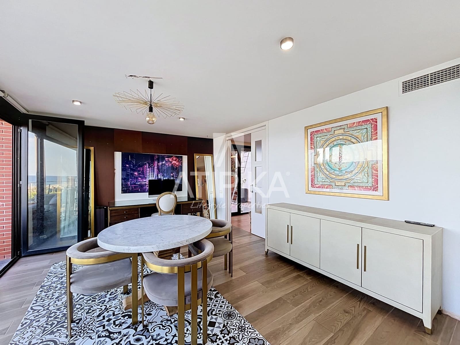 4 bedroom Villa for rent in Les Botigues de Sitges with pool - € 6,950 (Ref: 10085425)