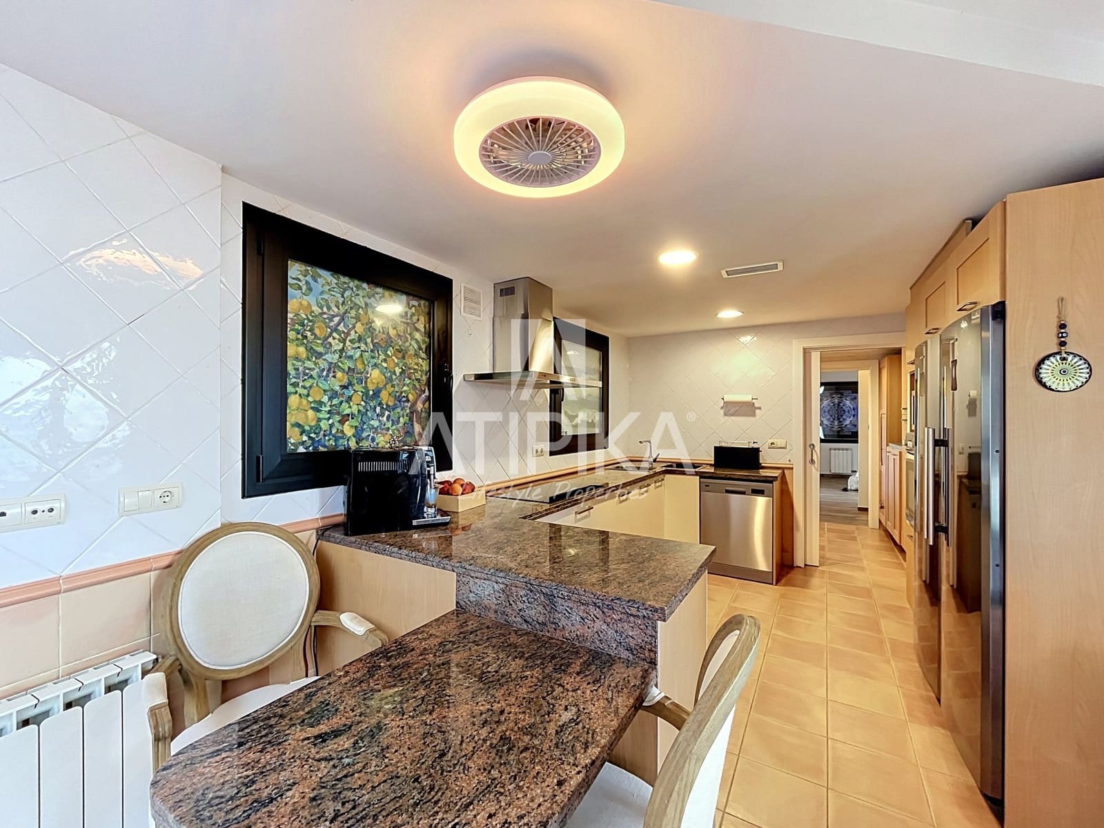 4 bedroom Villa for rent in Les Botigues de Sitges with pool - € 6,950 (Ref: 10085425)