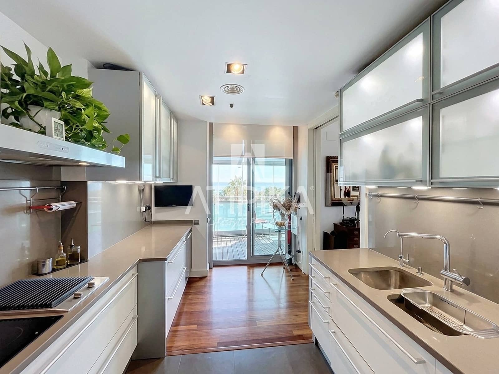 3 soveværelse Lejlighed til salg i Barcelona by med swimmingpool - € 1.495.000 (Ref: 10097469)