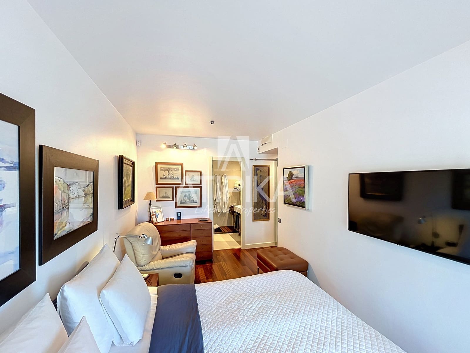 3 soveværelse Lejlighed til salg i Barcelona by med swimmingpool - € 1.495.000 (Ref: 10097469)