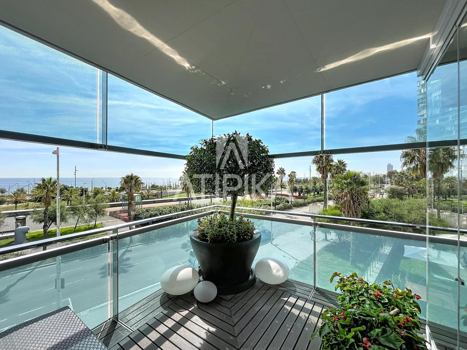 3 soveværelse Lejlighed til salg i Barcelona by med swimmingpool - € 1.495.000 (Ref: 10097469)