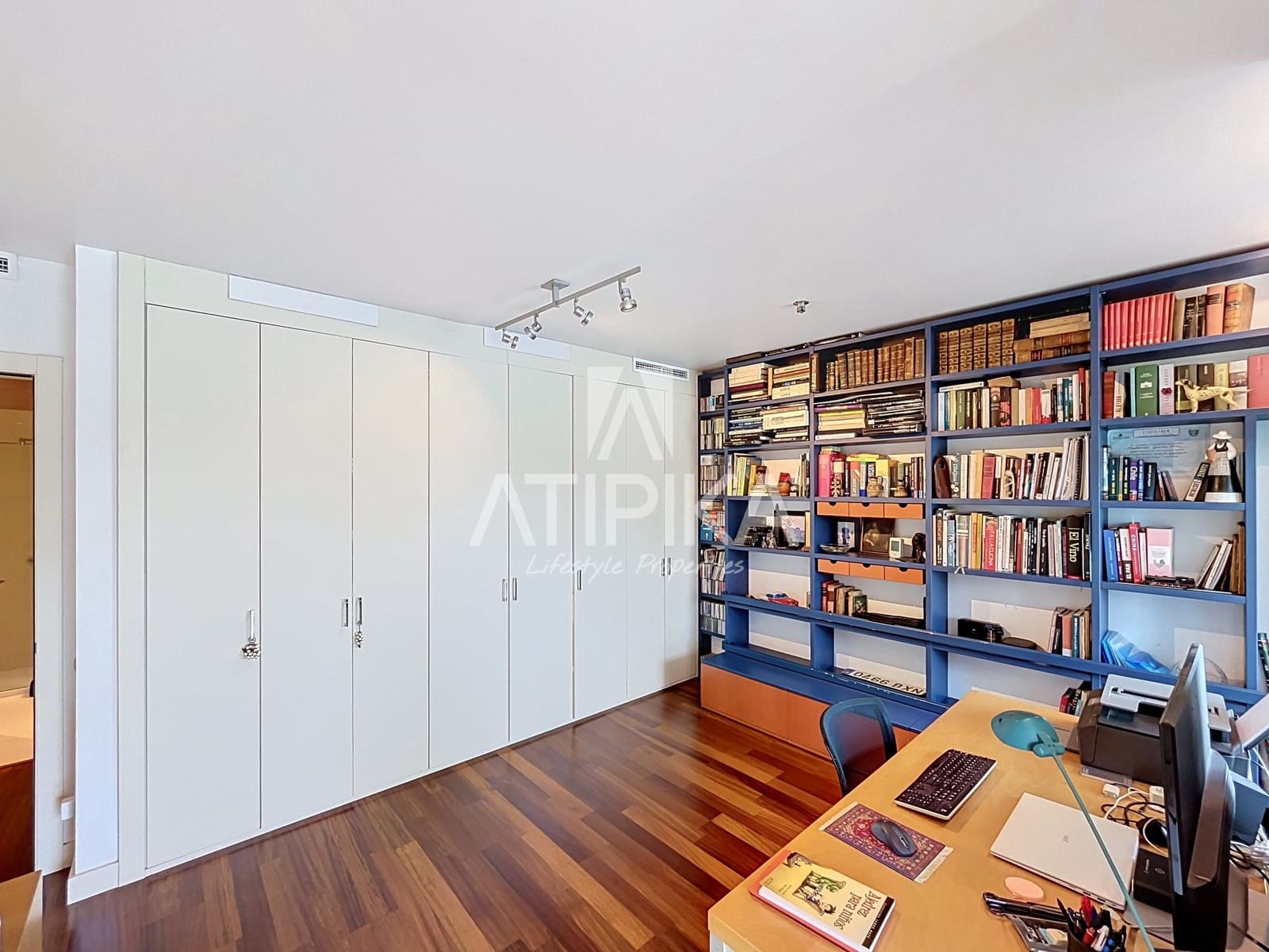3 soveværelse Lejlighed til salg i Barcelona by med swimmingpool - € 1.495.000 (Ref: 10097469)