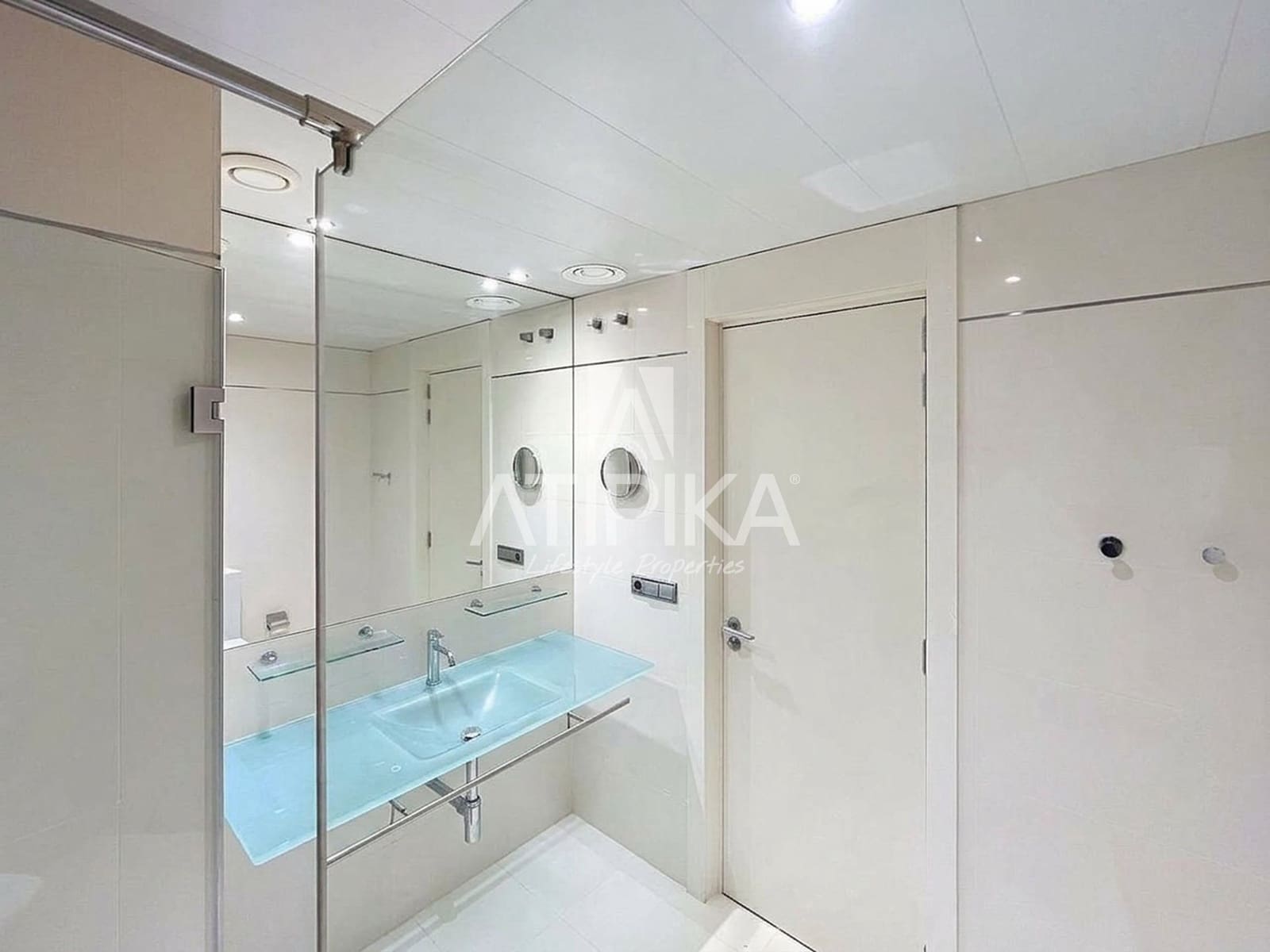 3 soveværelse Lejlighed til salg i Barcelona by med swimmingpool - € 1.495.000 (Ref: 10097469)