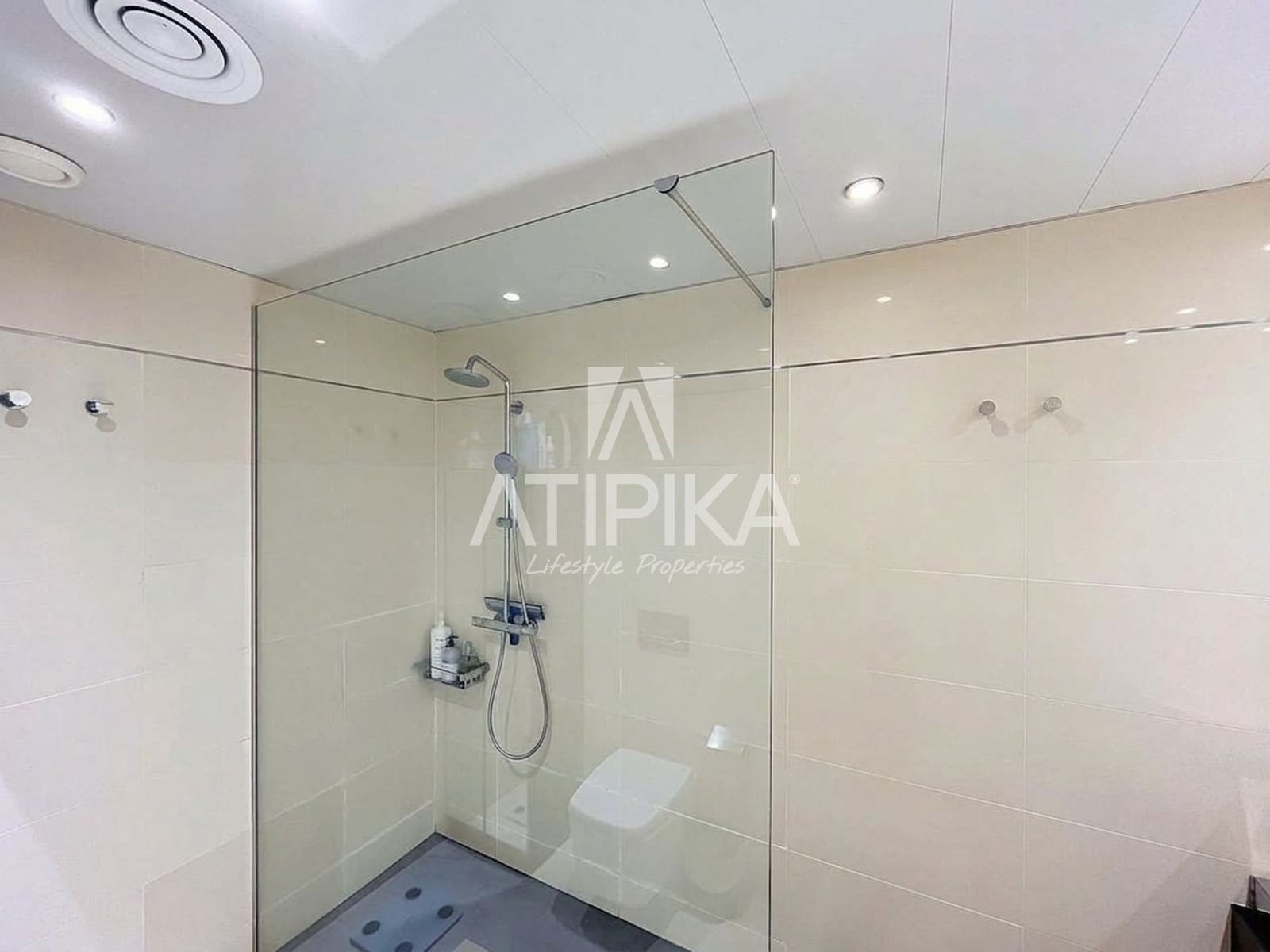 3 soveværelse Lejlighed til salg i Barcelona by med swimmingpool - € 1.495.000 (Ref: 10097469)