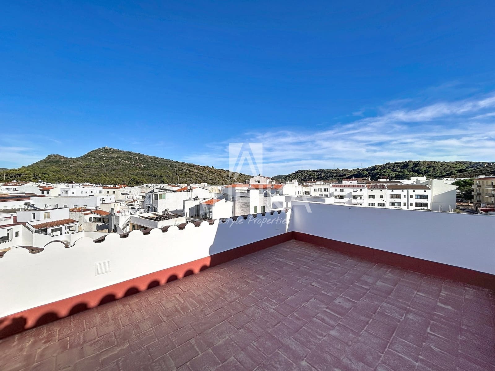 5 bedroom Apartment for sale in Ferreries - € 690,000 (Ref: 10108870)