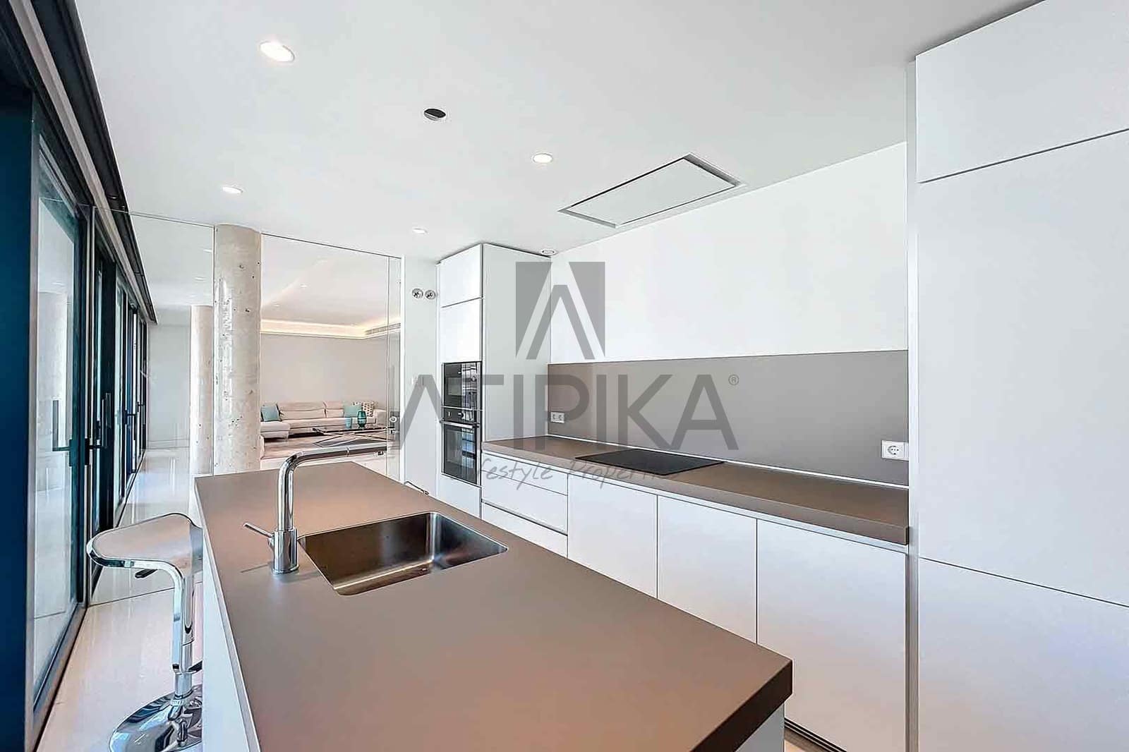 3 slaapkamer Penthouse te koop in Barcelona stad met zwembad - € 2.100.000 (Ref: 10108873)