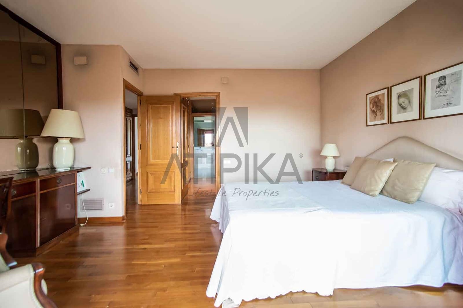 6 sovrum Villa till salu i Esplugues de Llobregat med garage - 2 450 000 € (Ref: 10108874)
