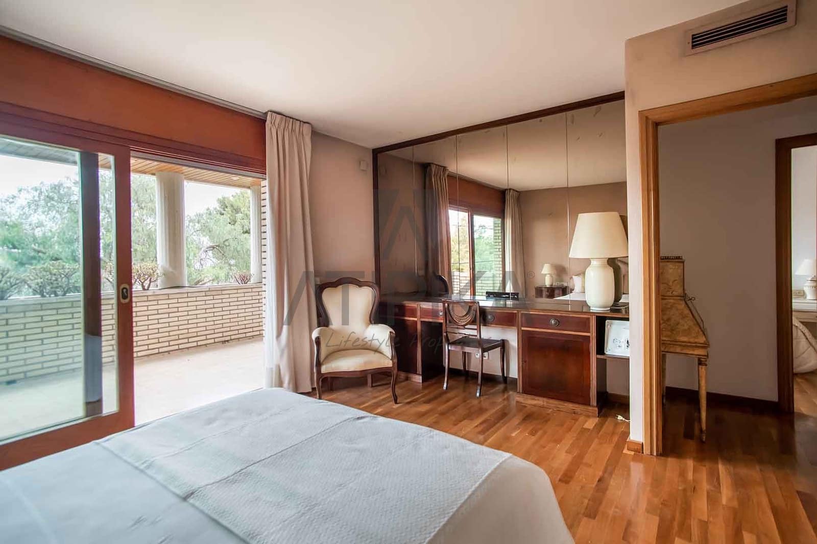 6 sovrum Villa till salu i Esplugues de Llobregat med garage - 2 450 000 € (Ref: 10108874)