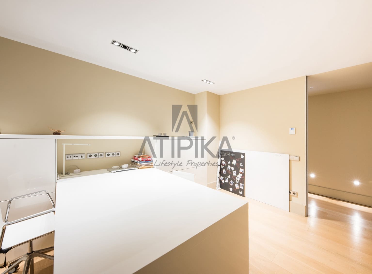 Ático de 5 habitaciones en Barcelona ciudad en venta con piscina - 4.500.000 € (Ref: 10108876)