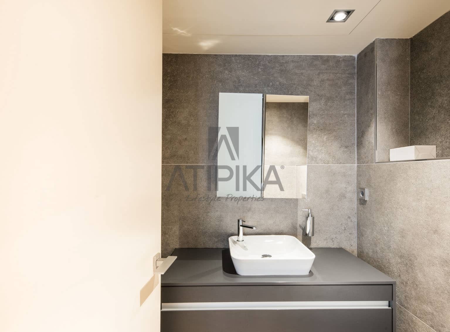 Ático de 5 habitaciones en Barcelona ciudad en venta con piscina - 4.500.000 € (Ref: 10108876)