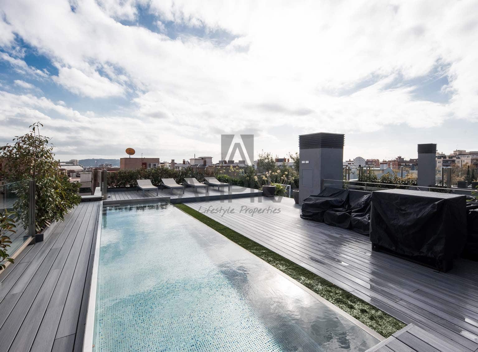 Ático de 5 habitaciones en Barcelona ciudad en venta con piscina - 4.500.000 € (Ref: 10108876)