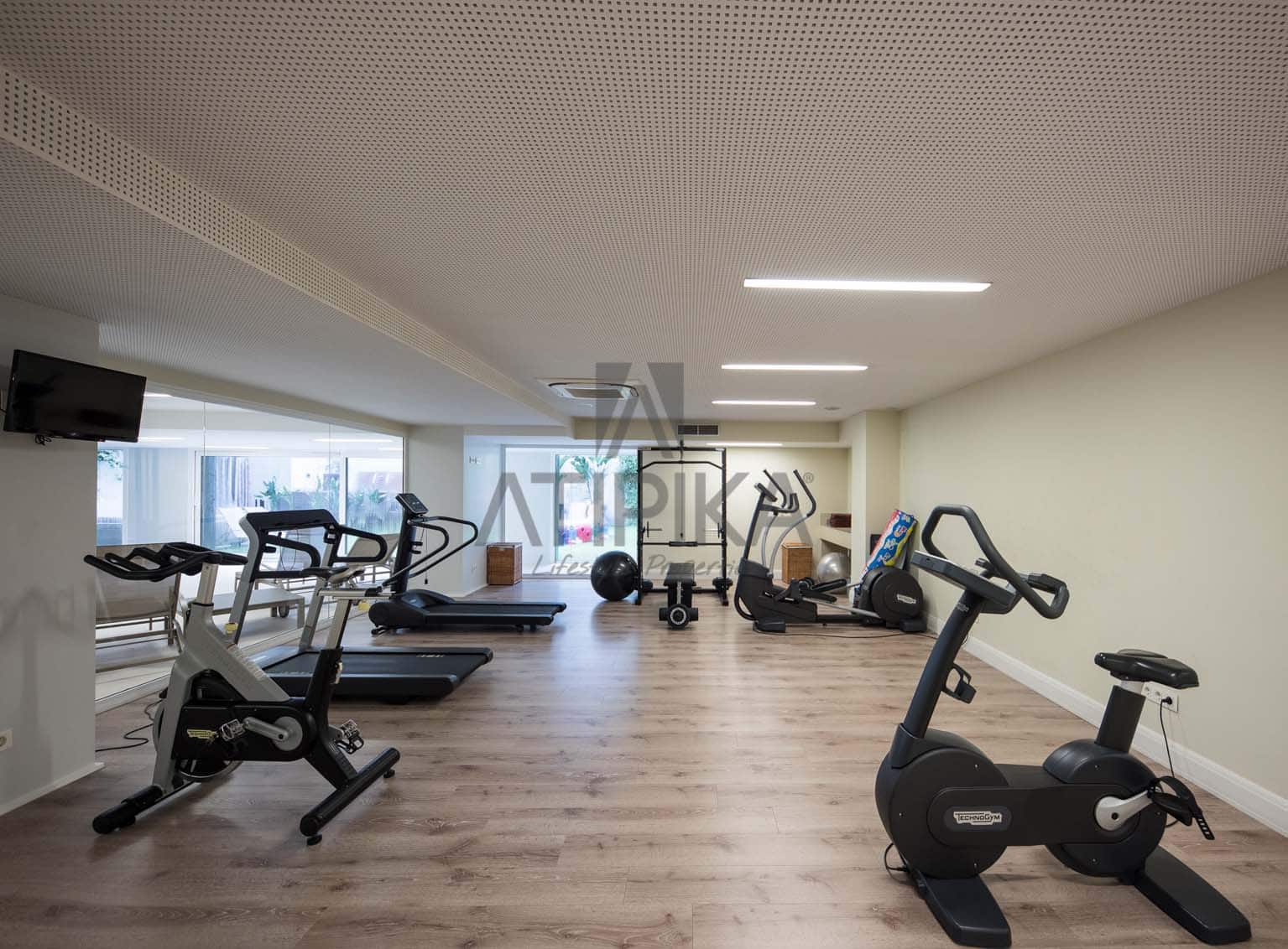 Ático de 5 habitaciones en Barcelona ciudad en venta con piscina - 4.500.000 € (Ref: 10108876)