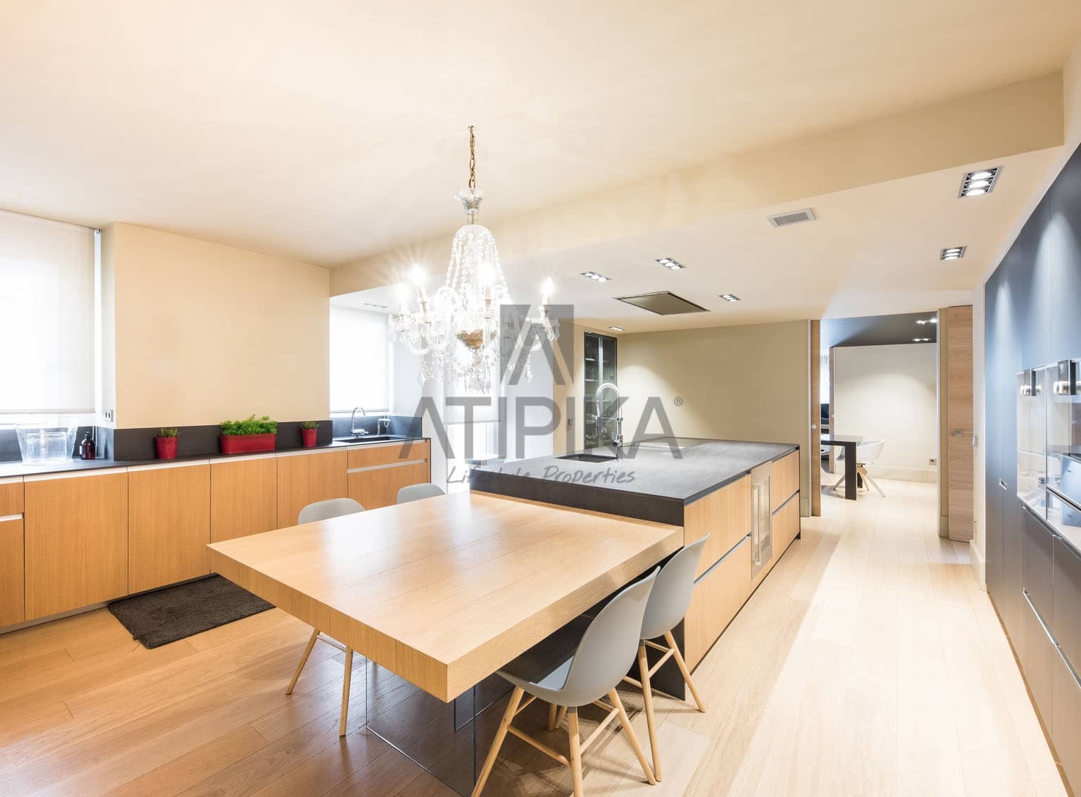 Ático de 5 habitaciones en Barcelona ciudad en venta con piscina - 4.500.000 € (Ref: 10108876)