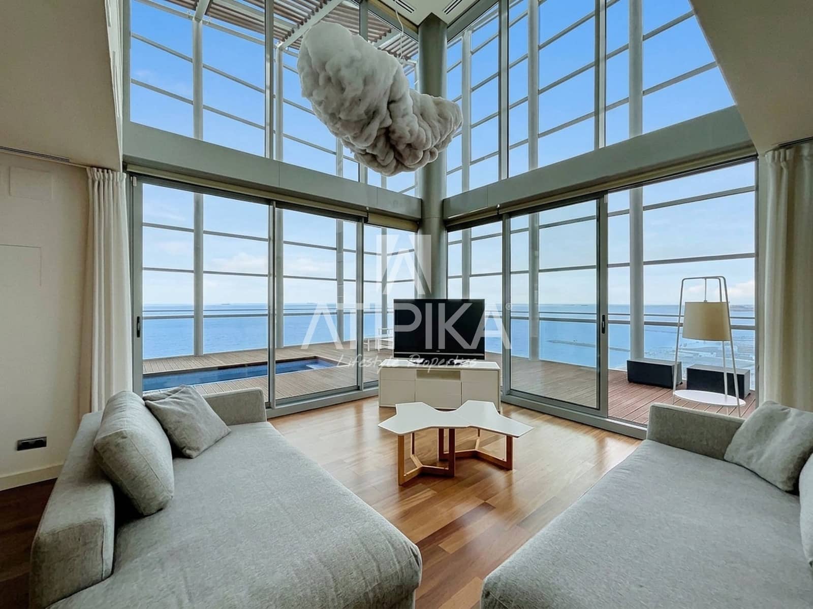 3 bedroom Penthouse for rent in Barcelona city with pool garage - € 10,000 (Ref: 10118691)