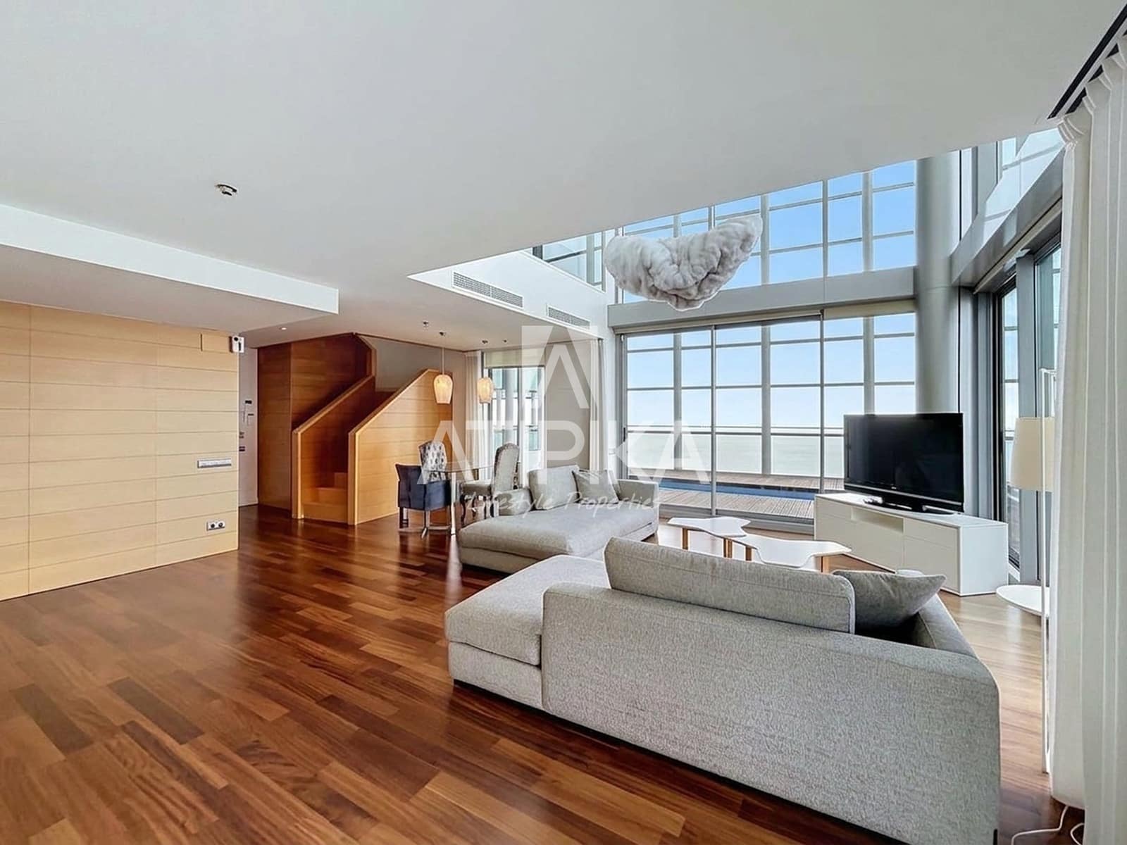 3 bedroom Penthouse for rent in Barcelona city with pool garage - € 10,000 (Ref: 10118691)