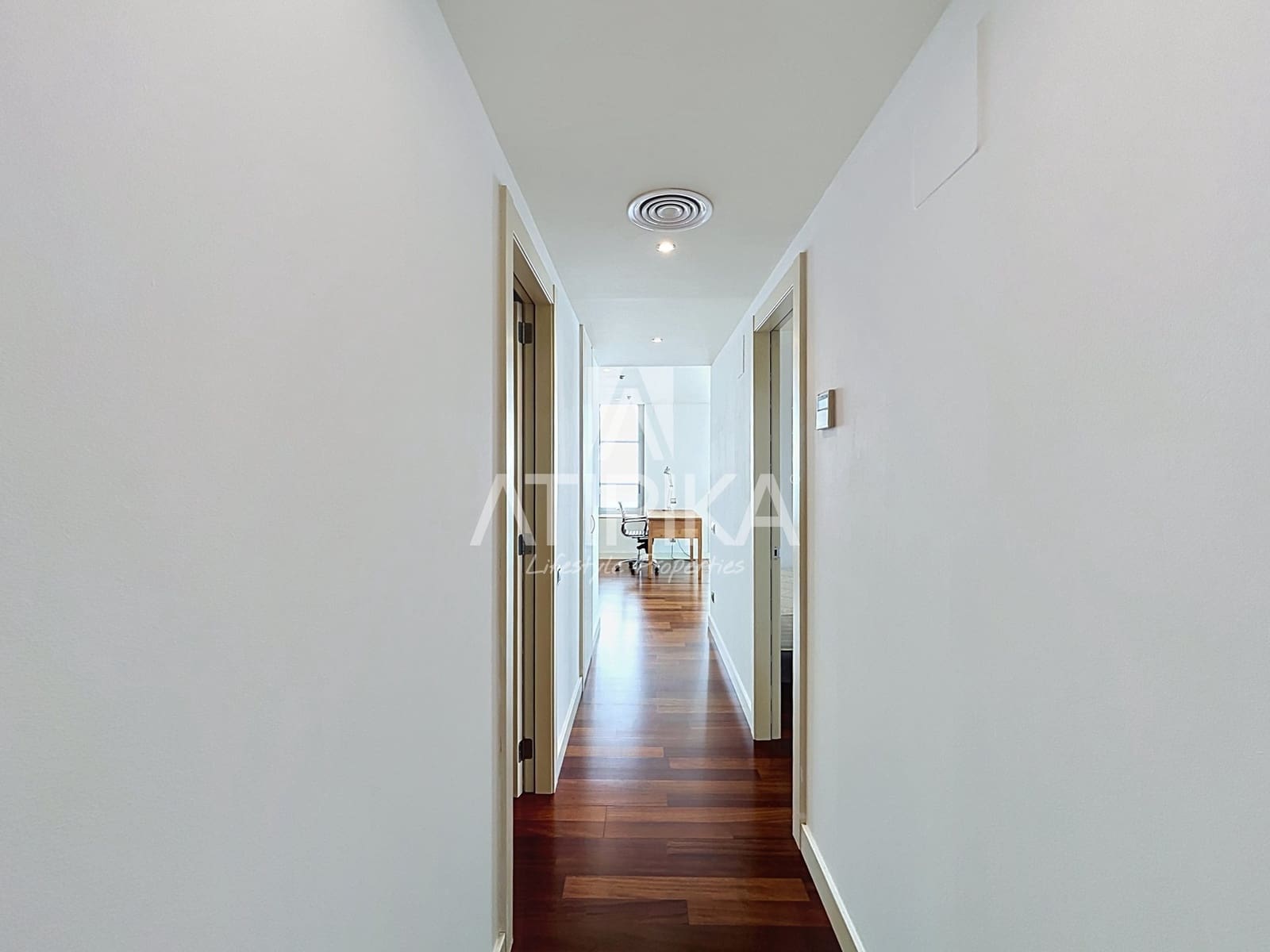 3 bedroom Penthouse for rent in Barcelona city with pool garage - € 10,000 (Ref: 10118691)