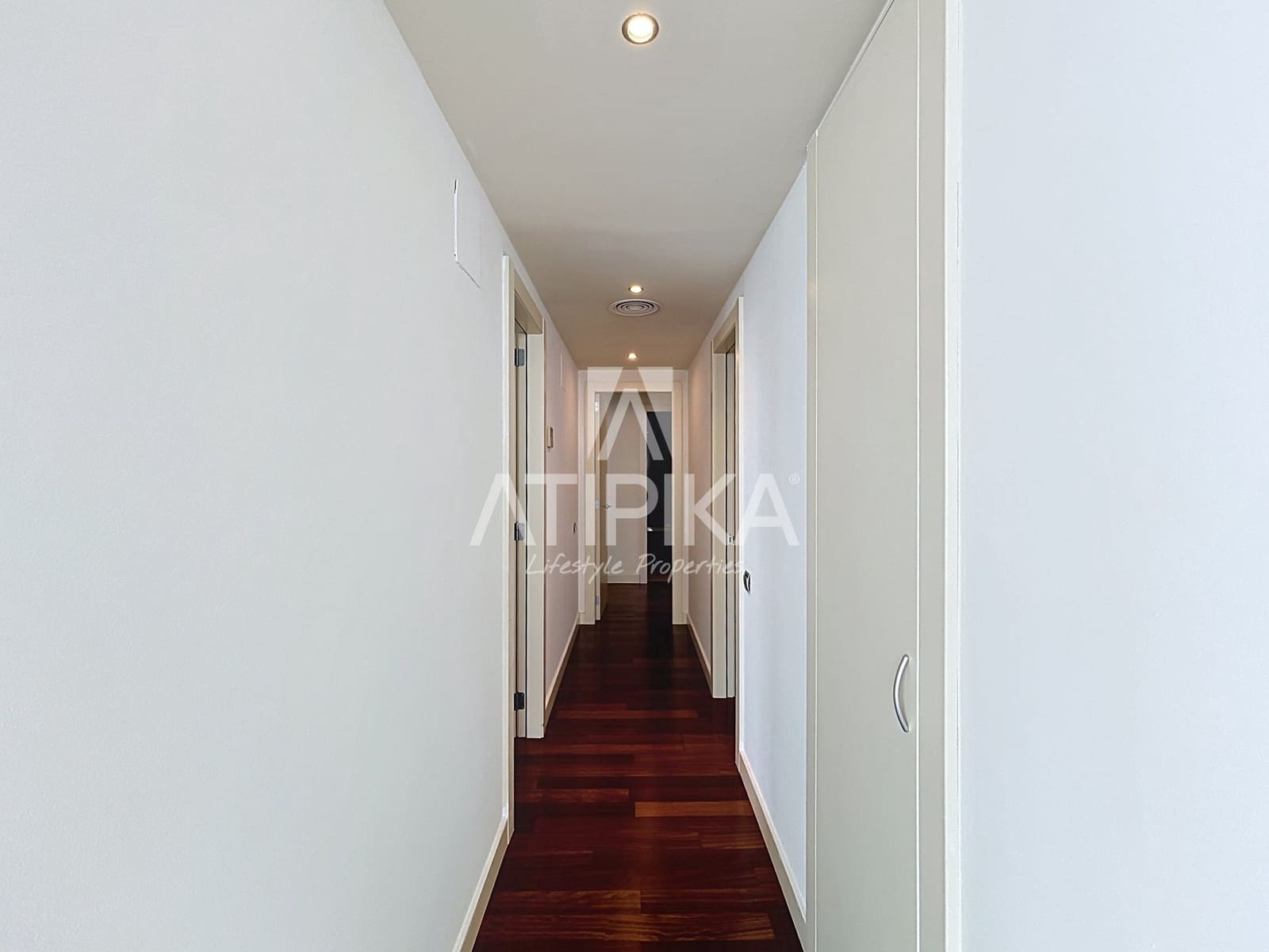 3 bedroom Penthouse for rent in Barcelona city with pool garage - € 10,000 (Ref: 10118691)