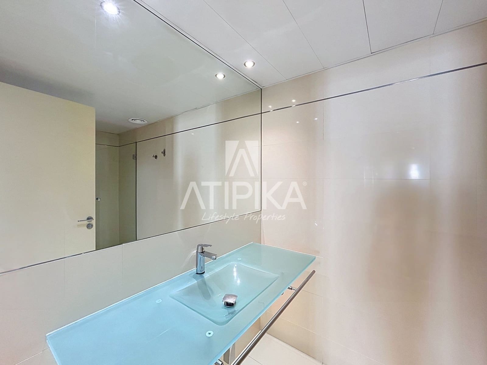 3 bedroom Penthouse for rent in Barcelona city with pool garage - € 10,000 (Ref: 10118691)