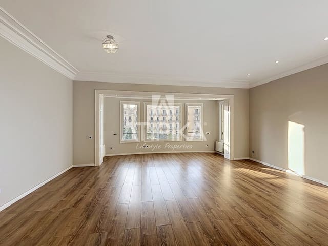 Apartamento de 3 habitaciones en Barcelona ciudad en alquiler - 3.590 € (Ref: 10123347)