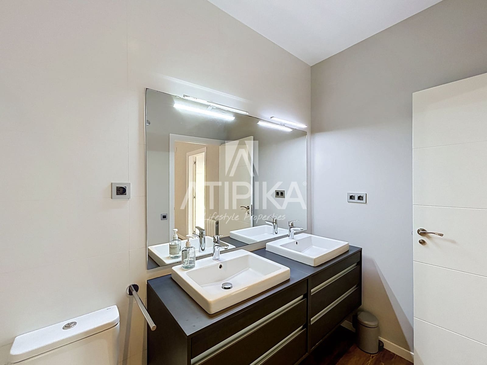 3 makuuhuone Huoneisto vuokrattavana paikassa Barcelona kaupunki - 3 590 € (Ref: 10123347)