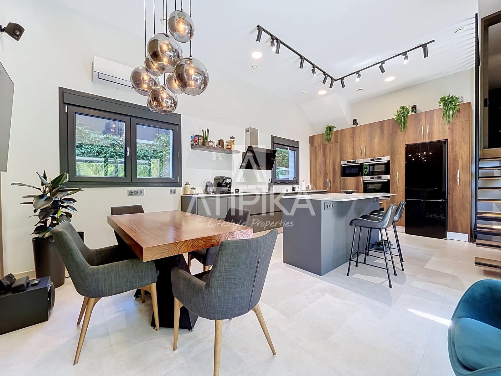 6 Zimmer Villa zu verkaufen in Castelldefels mit Pool Garage - 2.490.000 € (Ref: 10131074)