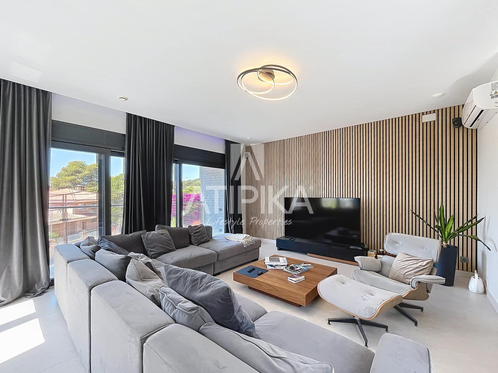 6 Zimmer Villa zu verkaufen in Castelldefels mit Pool Garage - 2.490.000 € (Ref: 10131074)