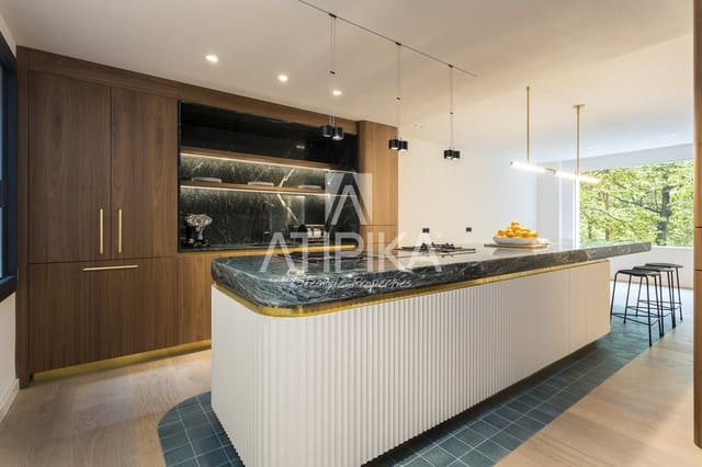 5 sovrum Lägenhet att hyra i Barcelona stad med garage - 19 000 € (Ref: 10139031)