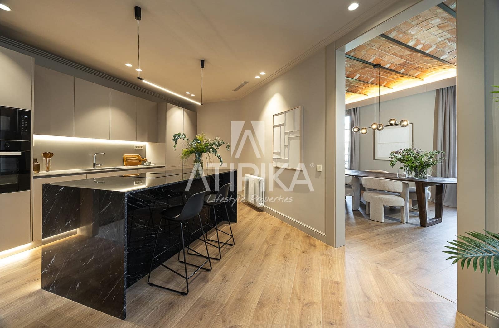 4 bedroom Apartment for sale in Barcelona city - € 1,870,000 (Ref: 10141613)