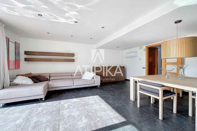 Chalet de 4 habitaciones en Sitges en venta con piscina garaje - 1.150.000 € (Ref: 10145697)
