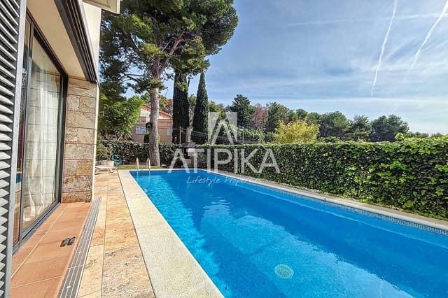Chalet de 4 habitaciones en Sitges en venta con piscina garaje - 1.150.000 € (Ref: 10145697)
