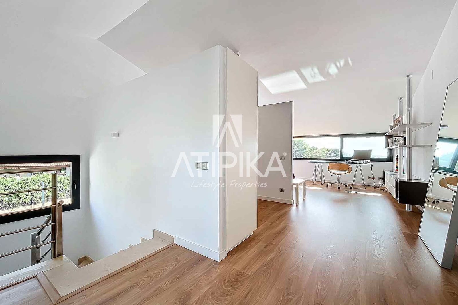 4 sypialnia Willa na sprzedaż w Sitges z basenem garażem - 1 150 000 € (Ref: 10145697)