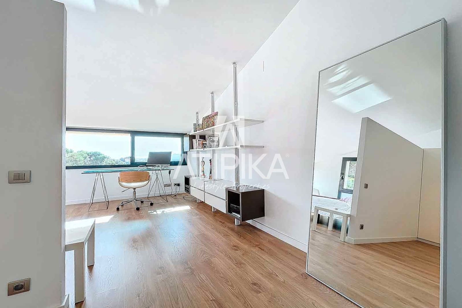 4 sypialnia Willa na sprzedaż w Sitges z basenem garażem - 1 150 000 € (Ref: 10145697)