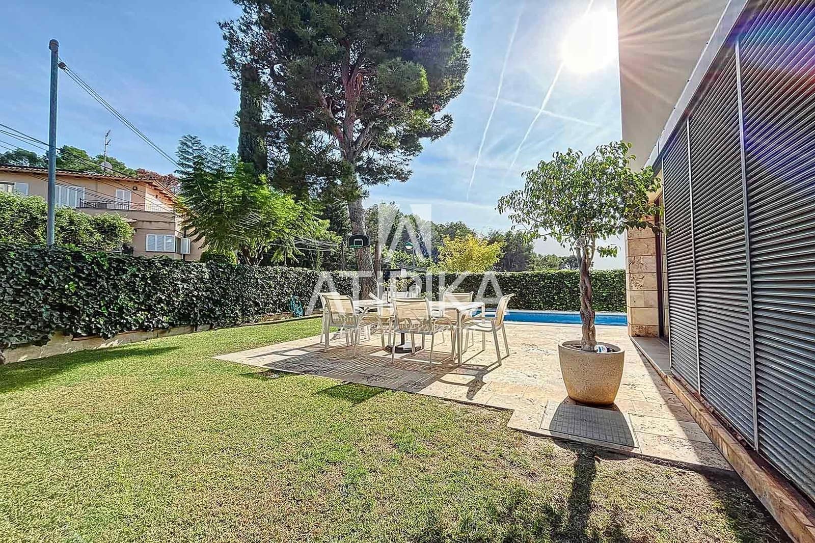4 sypialnia Willa na sprzedaż w Sitges z basenem garażem - 1 150 000 € (Ref: 10145697)