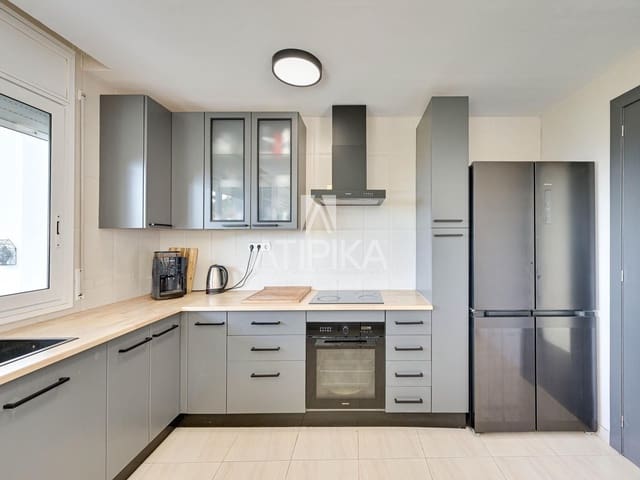 5 slaapkamer Villa te koop in Santa Cristina d'Aro met garage - € 695.000 (Ref: 10145699)