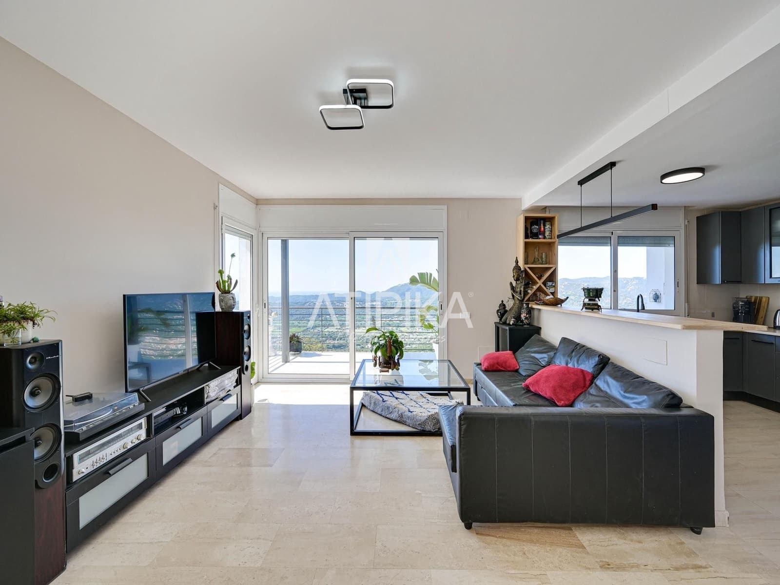 5 slaapkamer Villa te koop in Santa Cristina d'Aro met garage - € 695.000 (Ref: 10145699)