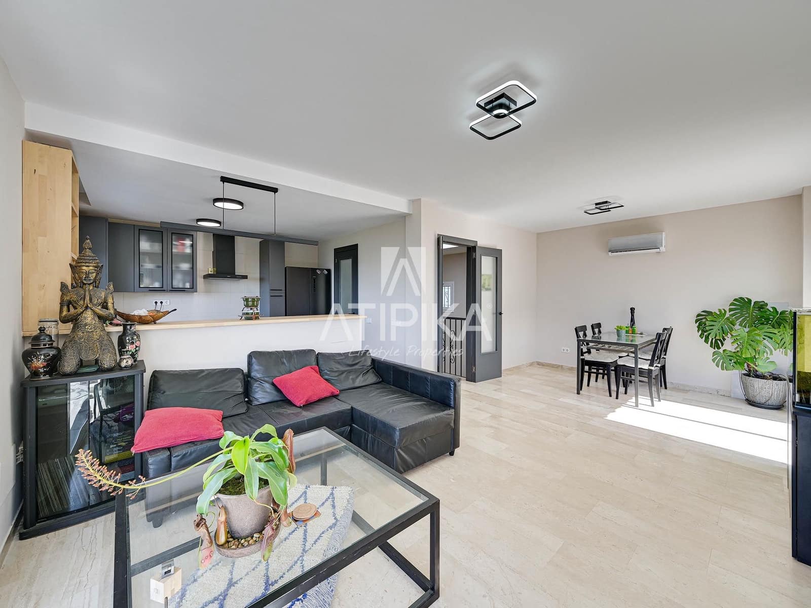5 slaapkamer Villa te koop in Santa Cristina d'Aro met garage - € 695.000 (Ref: 10145699)