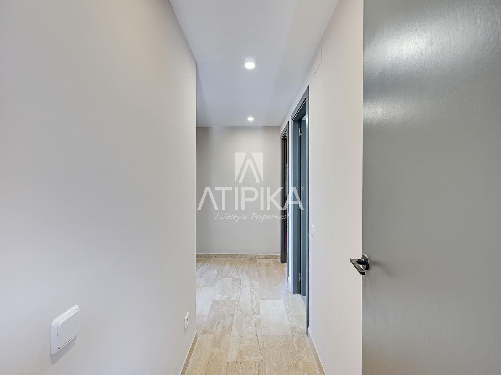 5 slaapkamer Villa te koop in Santa Cristina d'Aro met garage - € 695.000 (Ref: 10145699)