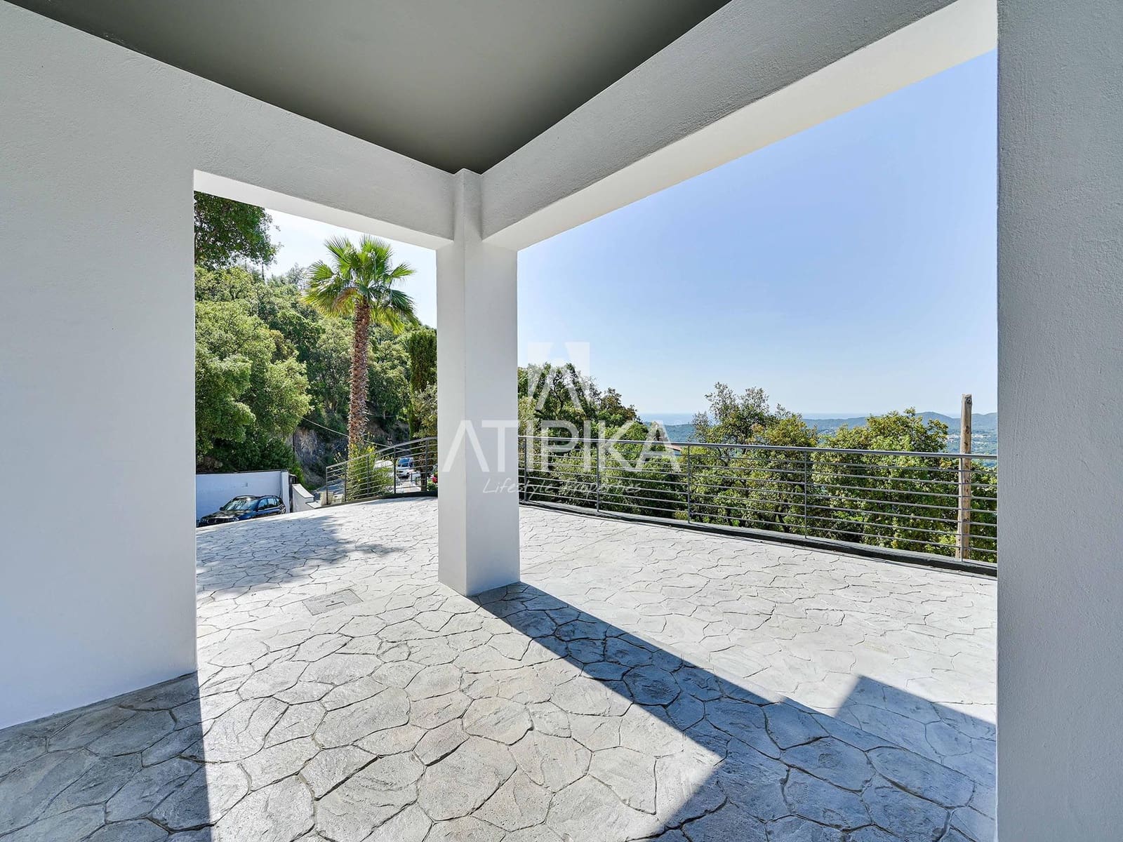 5 slaapkamer Villa te koop in Santa Cristina d'Aro met garage - € 695.000 (Ref: 10145699)