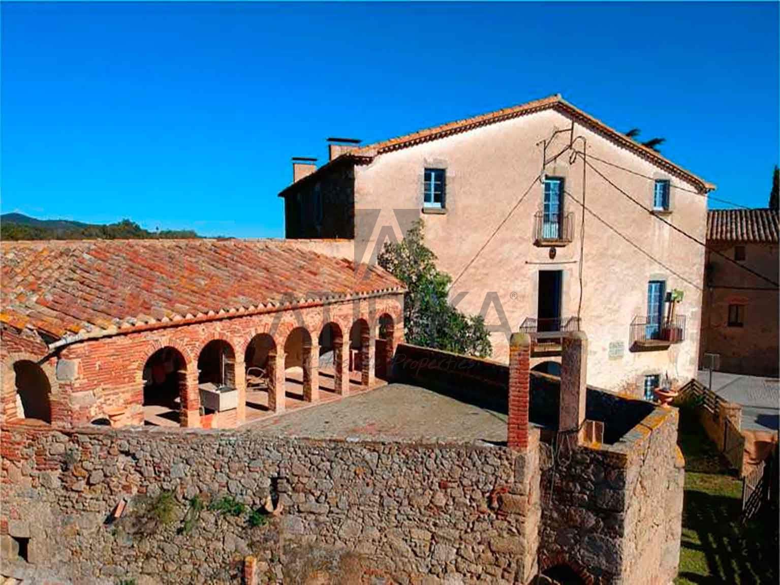 10 chambre Finca/Maison de Campagne à vendre à Santa Cristina d'Aro - 980 000 € (Ref: 10145702)