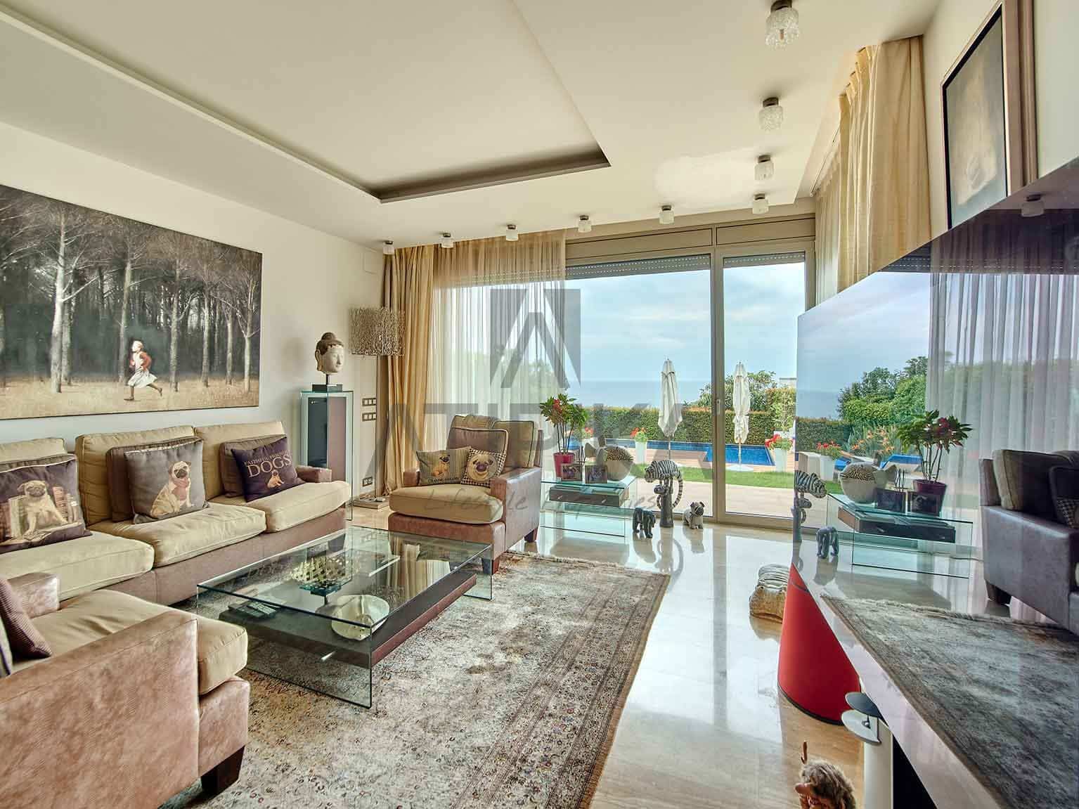 5 soverom Villa til salgs i Teia med svømmebasseng garasje - € 3 200 000 (Ref: 10145705)