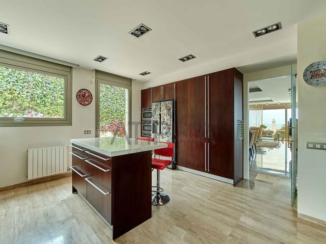 5 soverom Villa til salgs i Teià med svømmebasseng garasje - € 3 200 000 (Ref: 10145705)
