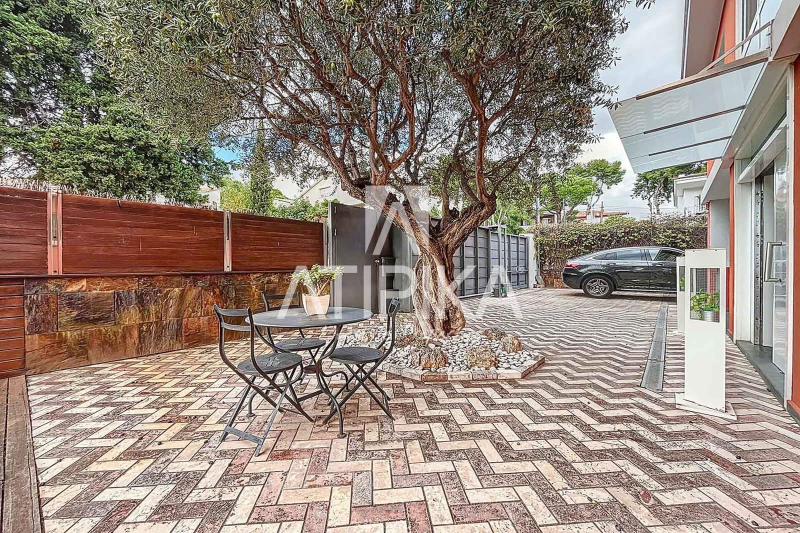 6 makuuhuone Huvila myytävänä paikassa Castelldefels mukana uima-altaan 
autotalli - 2 150 000 € (Ref: 10145707)
