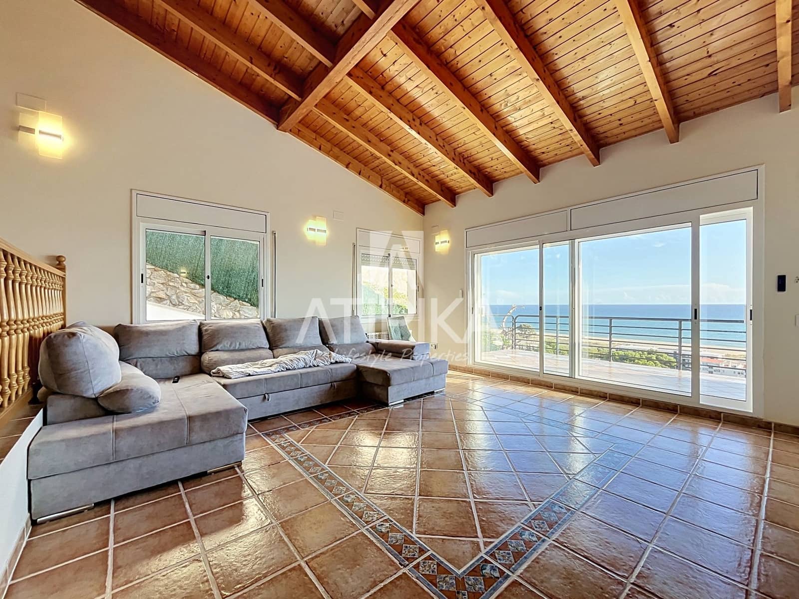 5 soveværelse Villa til leje i Les Botigues de Sitges med swimmingpool garage - € 4.100 (Ref: 10148252)